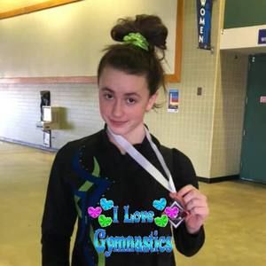 Meet your Posher, Dania